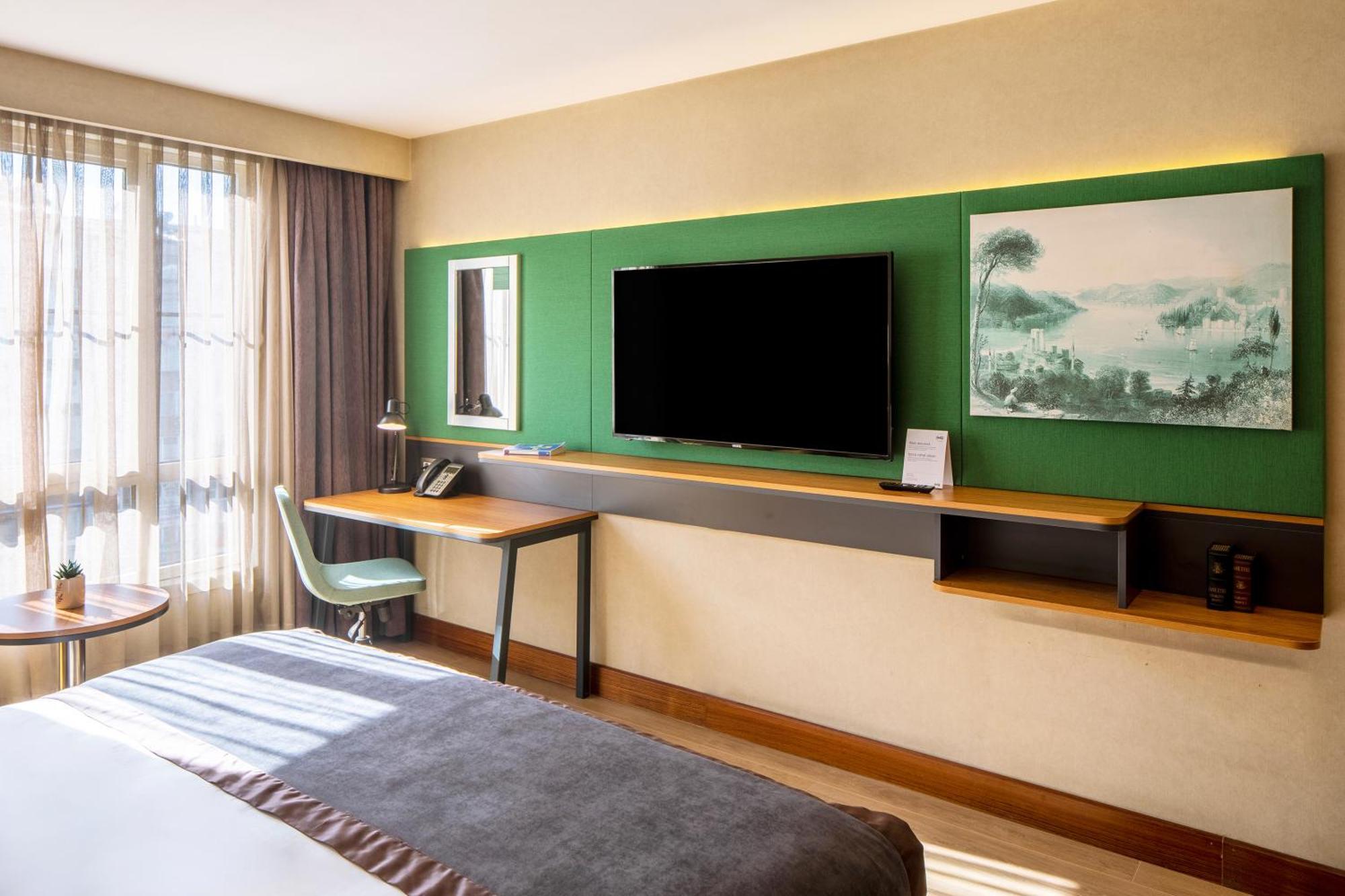 Holiday Inn Sisli By Ihg Estambul Exterior foto